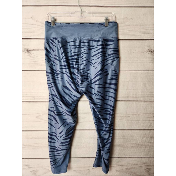 Puma Womens Train Favorite AOP Leggings Pants‎ Blue Zebra High Rise Pockets L - Picture 2 of 7